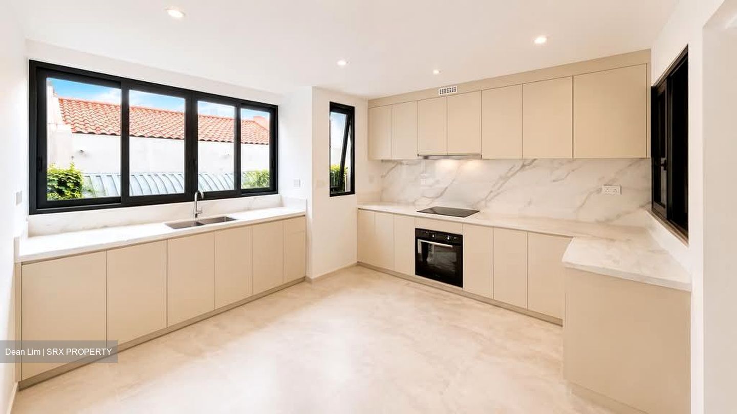 Cambridge Road (D8), Terrace #573172071